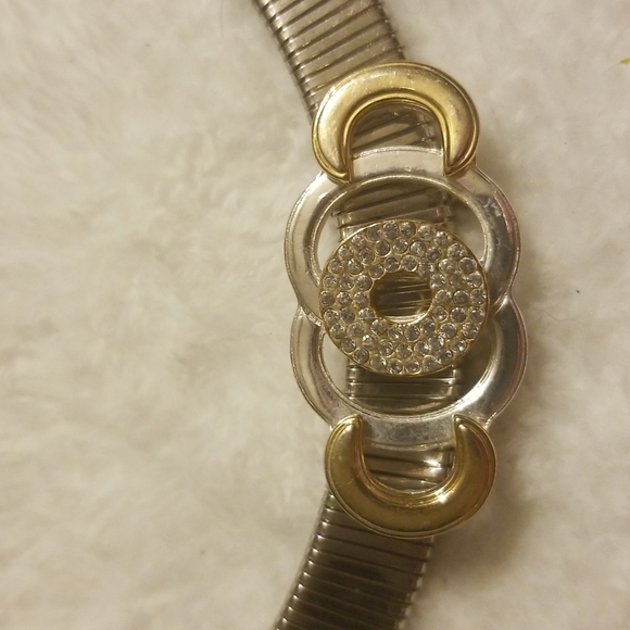 Tupperware Metal Necklace - Picture 2 of 4